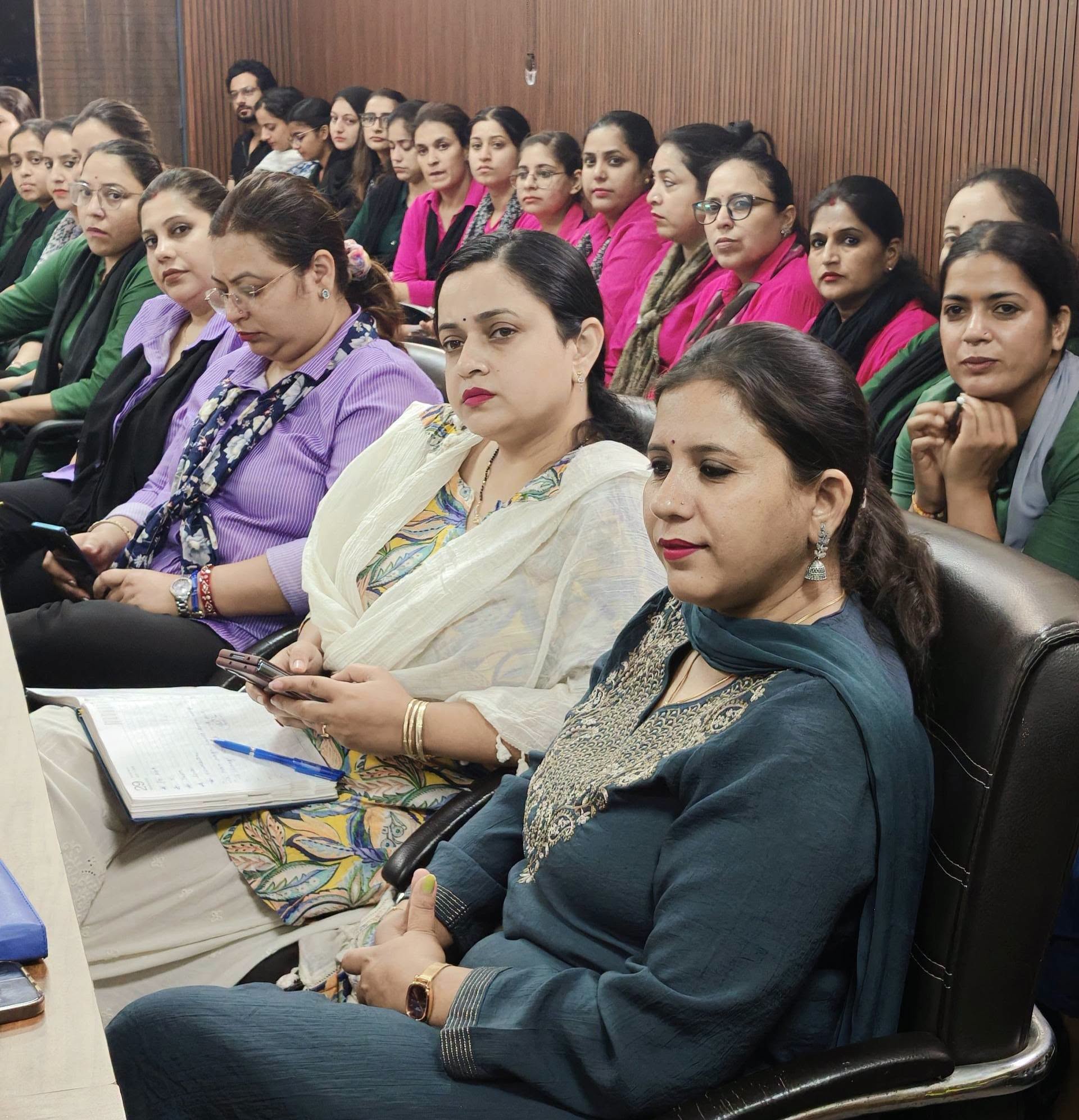 Workshop on Screen Time Education: Balancing Technology and Well-being